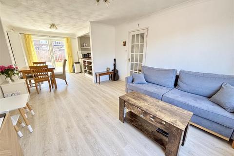 3 bedroom terraced house for sale, Hewitt Road, Poole BH15