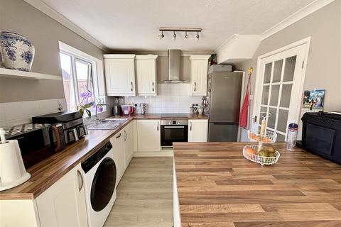 3 bedroom terraced house for sale, Hewitt Road, Poole BH15