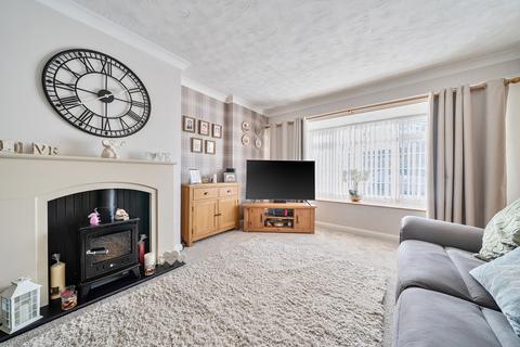 3 bedroom terraced house for sale, Hatfield Crescent, Flitwick, Bedford, MK45
