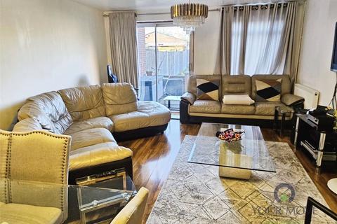 3 bedroom terraced house for sale, Whernside Close, London SE28