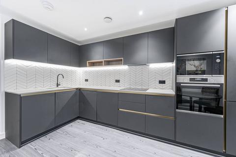 2 bedroom flat for sale, Sovereign Court, Hammersmith, London, W6