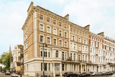 2 bedroom flat to rent, Harrington Gardens, South Kensington, London, SW7