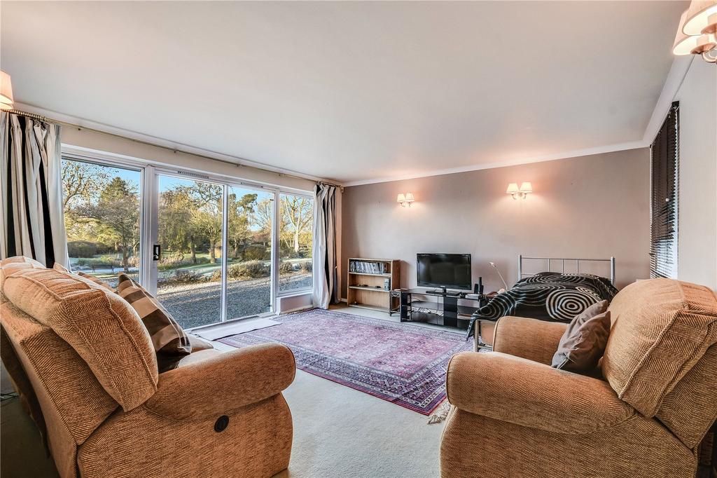Family Room/Bed 4