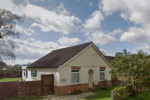 3 bedroom detached bungalow to rent, Barney Hayes Lane, Cadnam SO40