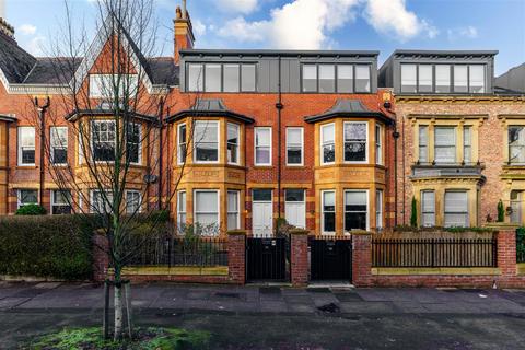 West Avenue, Gosforth, Newcastle Upon Tyne