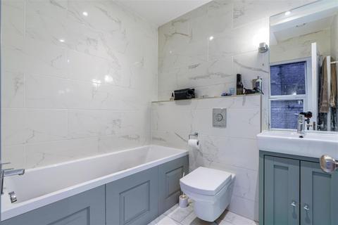 undefined, West Avenue, Gosforth, Newcastle Upon Tyne