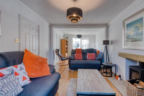 undefined, Eliot Way, Higham Ferrers