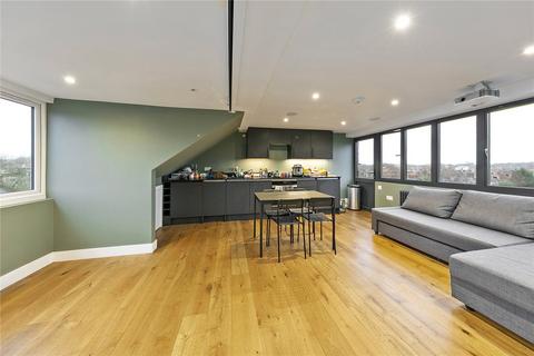 2 bedroom apartment to rent, Upper Richmond Road West, London, SW14
