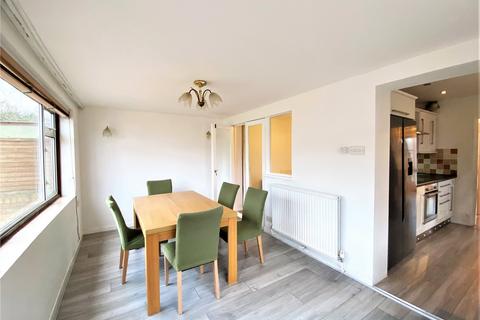3 bedroom semi-detached house to rent, Liptraps Lane, Kent TN2