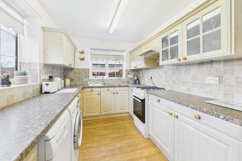 2 bedroom apartment for sale, Bircham Close, Bingley