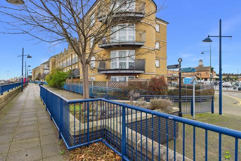 2 bedroom apartment for sale, WHARFSIDE CLOSE, ERITH, DA8