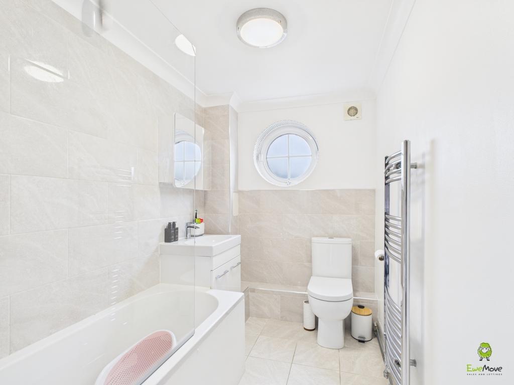 Presented by Kevin at Ewe Move Bexleyheath and Dart