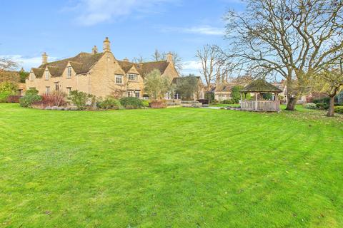 5 bedroom detached house for sale, Heath Road, Peterborough PE6