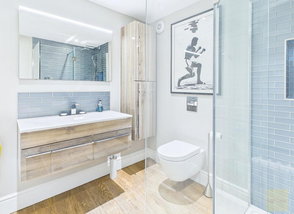 Entertainment Complex Bathroom