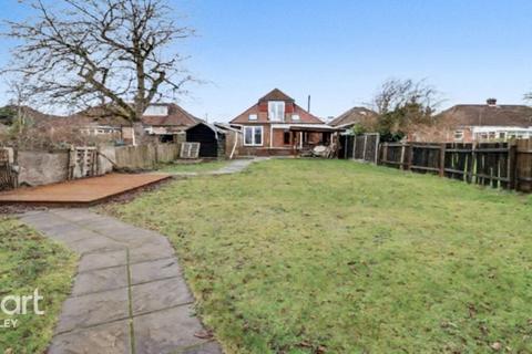 undefined, Mixes Hill Road, Luton