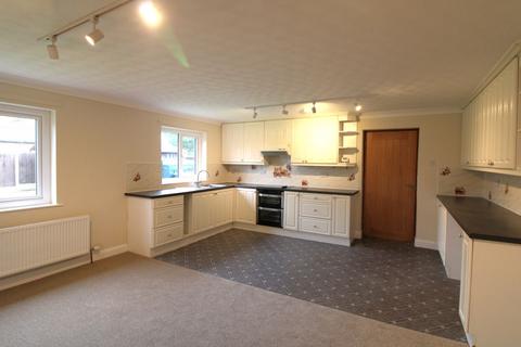 3 bedroom detached bungalow to rent, 9 Riverside Park, Canonbie, DG14