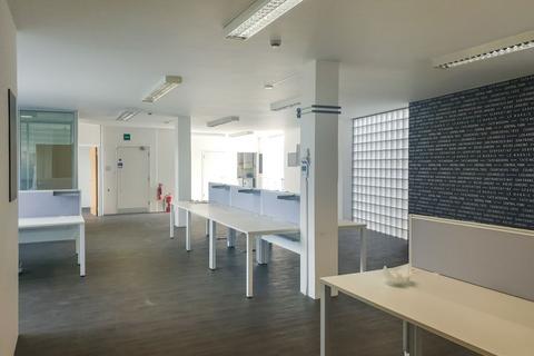 Office for sale, 17 Bickels Yard, 151-153 Bermondsey Street, Bermondsey, London, SE1 3HA
