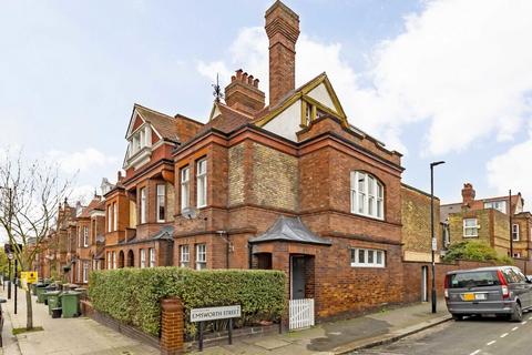 2 bedroom flat to rent, Amesbury Avenue, London SW2