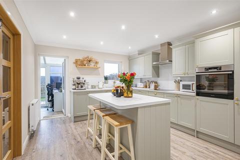 2 bedroom bungalow for sale, Raymond Close, Seaford
