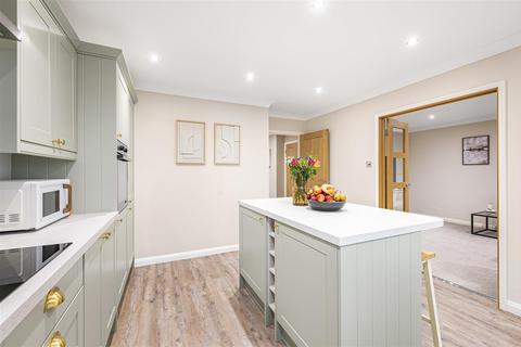 2 bedroom bungalow for sale, Raymond Close, Seaford