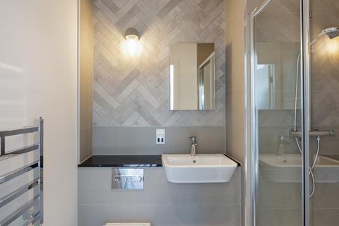 3 bedroom apartment for sale, London E9
