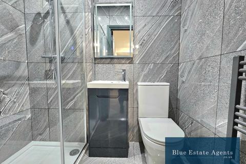 undefined, Great West Road, Isleworth, TW7
