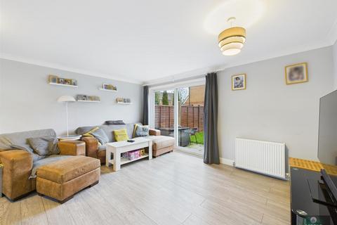3 bedroom terraced house for sale, Argus Walk, Crawley RH11