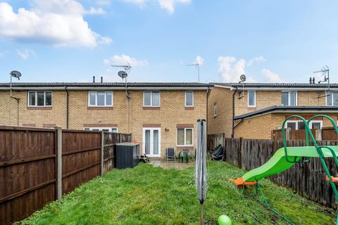 3 bedroom end of terrace house for sale, Bowater Gardens, Lower Sunbury, TW16