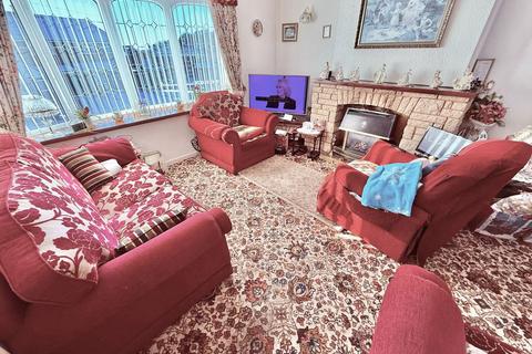 3 bedroom semi-detached house for sale, Maple Drive, Dudley DY3