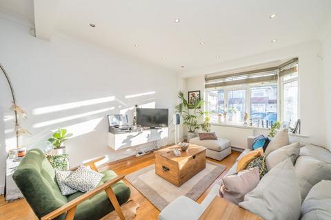 undefined, Ellerdine Road, Hounslow TW3