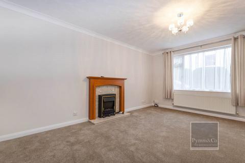 3 bedroom semi-detached house for sale, Aylesbury Close, Norwich NR3