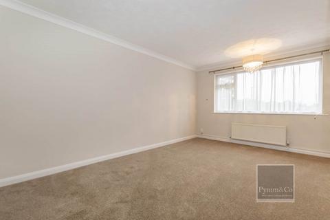 3 bedroom semi-detached house for sale, Aylesbury Close, Norwich NR3