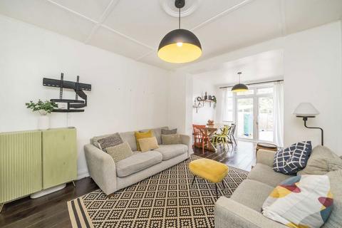 1 bedroom flat for sale, Priory Gardens, London W5