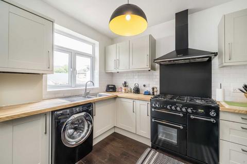 1 bedroom flat for sale, Priory Gardens, London W5