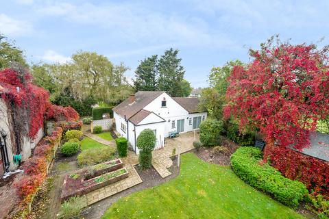 undefined, Field End, Ruislip, HA4