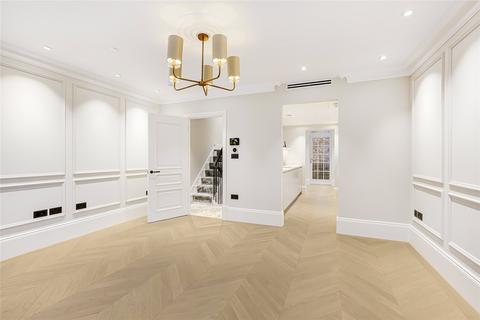 3 bedroom apartment to rent, Ebury Street, London, SW1W