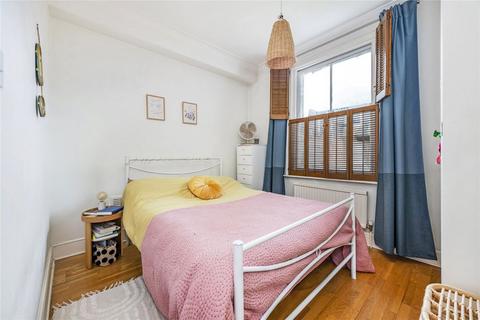 1 bedroom flat to rent, Ladbroke Crescent, London W11