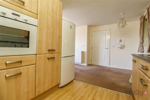 undefined, Dyche Road, Sheffield, S8