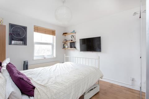 2 bedroom flat to rent, Barker Drive, London, NW1