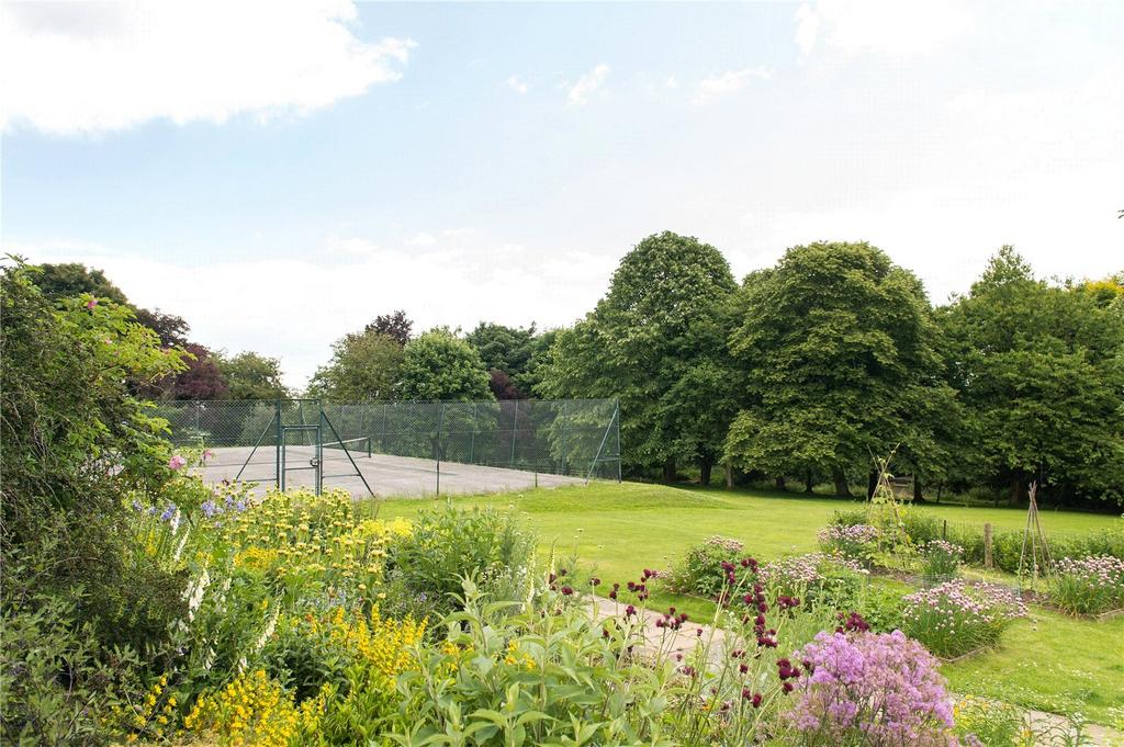 Garden and Tennis Ct
