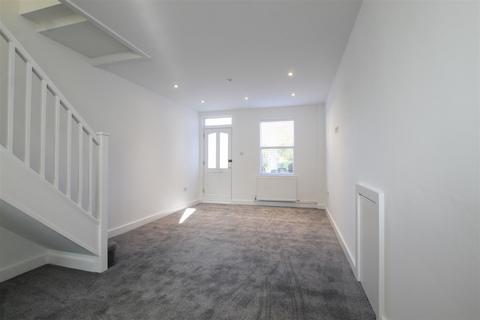 3 bedroom semi-detached house to rent, Norfolk Street, Cambridge CB1