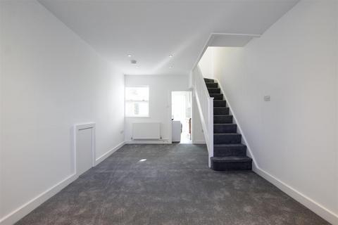 3 bedroom semi-detached house to rent, Norfolk Street, Cambridge CB1