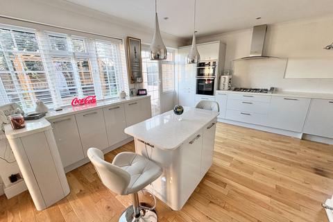 4 bedroom detached house for sale, Westland Gardens, Alverstoke, Gosport, PO12 2LT
