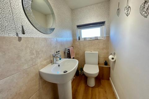 4 bedroom detached house for sale, Hazel Beck, Bingley, BD16