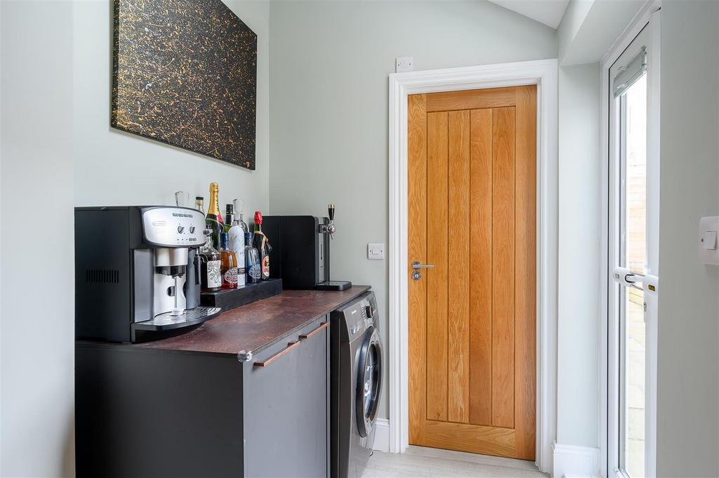 Kitchen 4