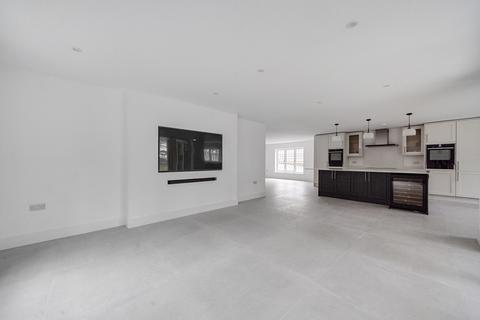 undefined, Hookhill Lane, Woking, Surrey, GU22