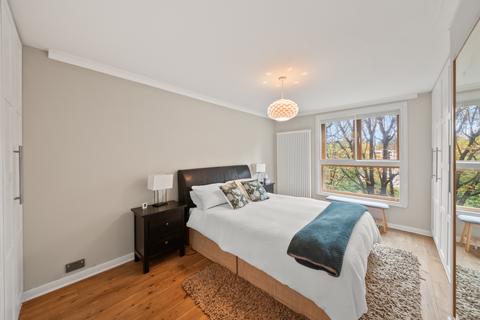 2 bedroom flat to rent, Gipsy Lane, London SW15