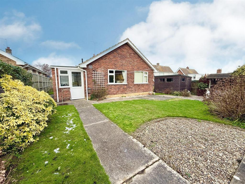 Garden and rear aspect