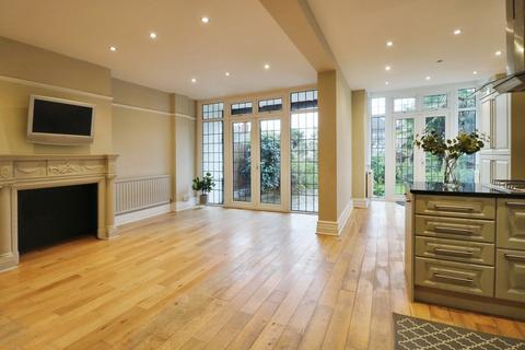 undefined, Woodfield Road, Leigh-on-sea, SS9