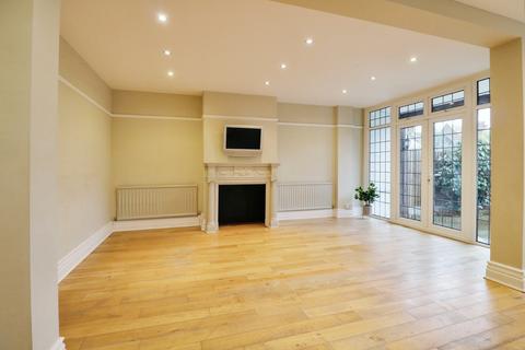 undefined, Woodfield Road, Leigh-on-sea, SS9